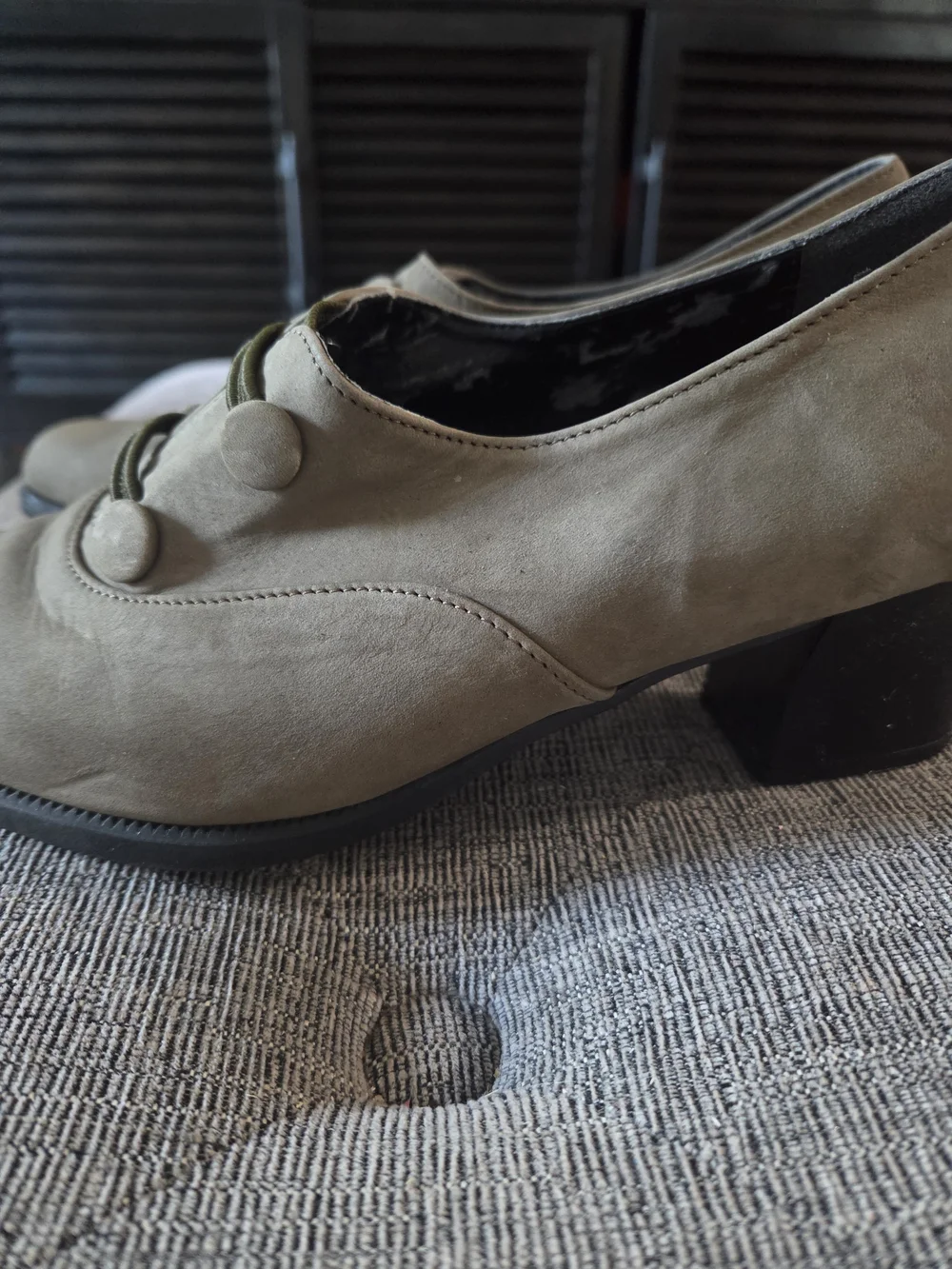Aerosoles Womens Olive Green Suede Dress Pumps Size 8